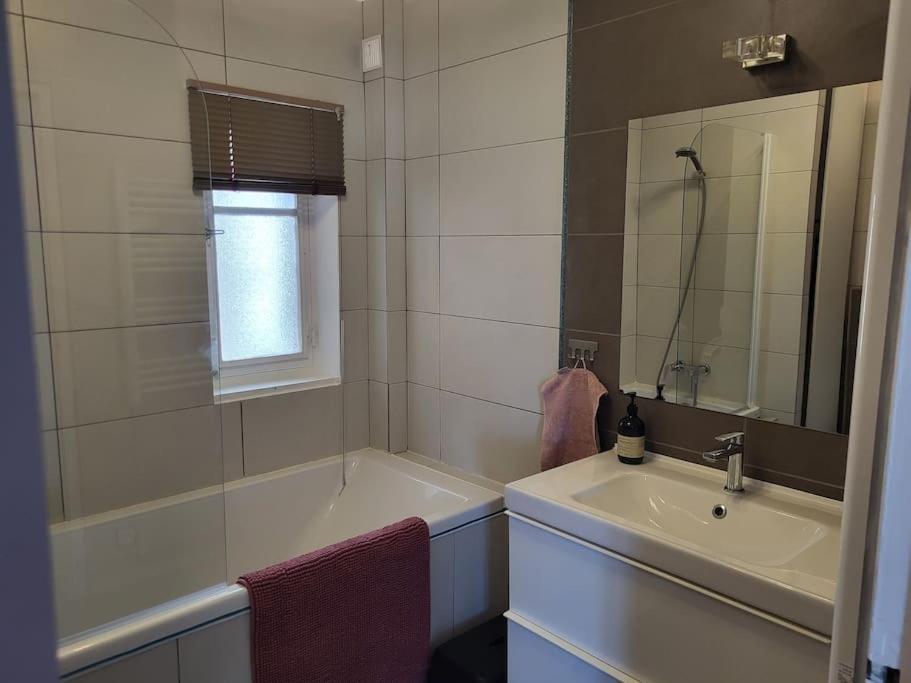 Appartement Vue Mer A 100 M De La Plage Ault Luaran gambar